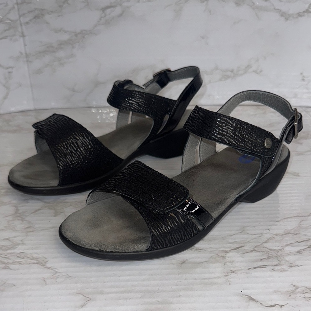 Wolky Women's Black comfort sandals size 9.5 cute spring
